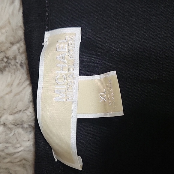 MICHAEL Michael Kors Black Top with Eyelet Sleeves - Picture 3 of 5